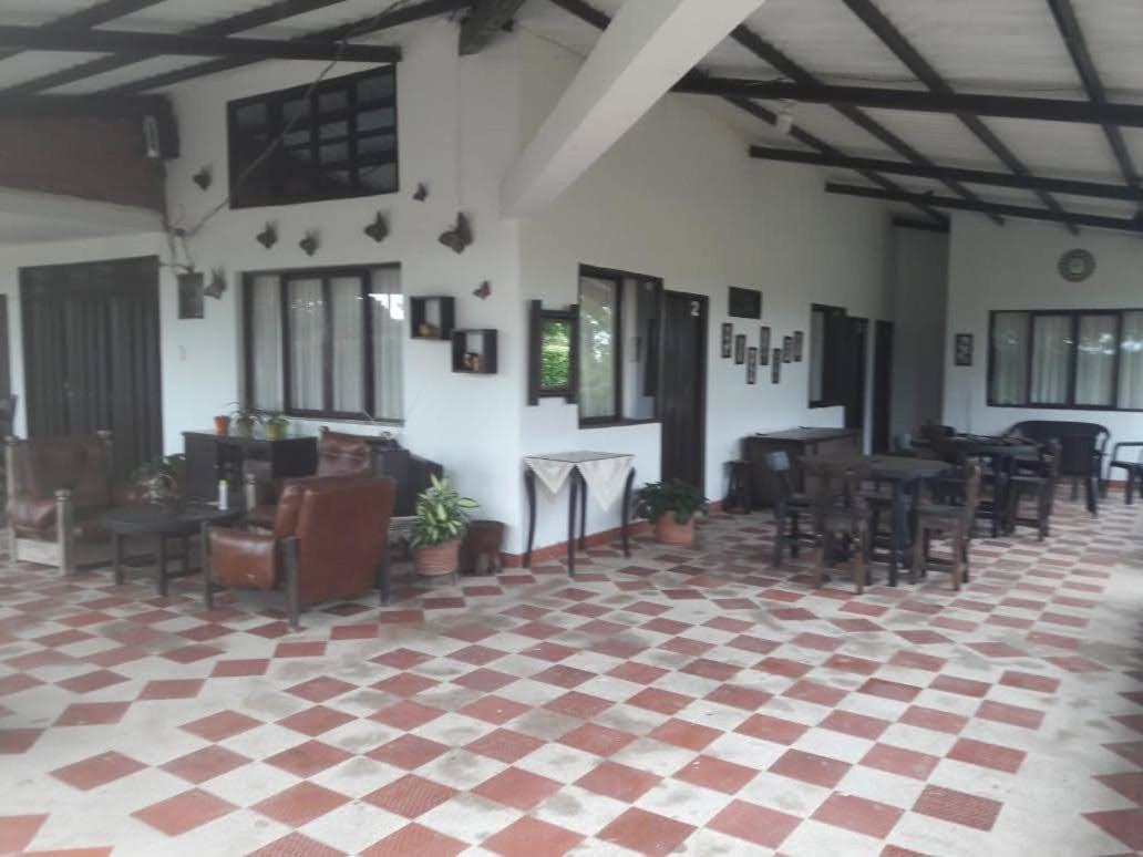 Finca Hotel El Saman De Alto Bonito Montenegro Esterno foto
