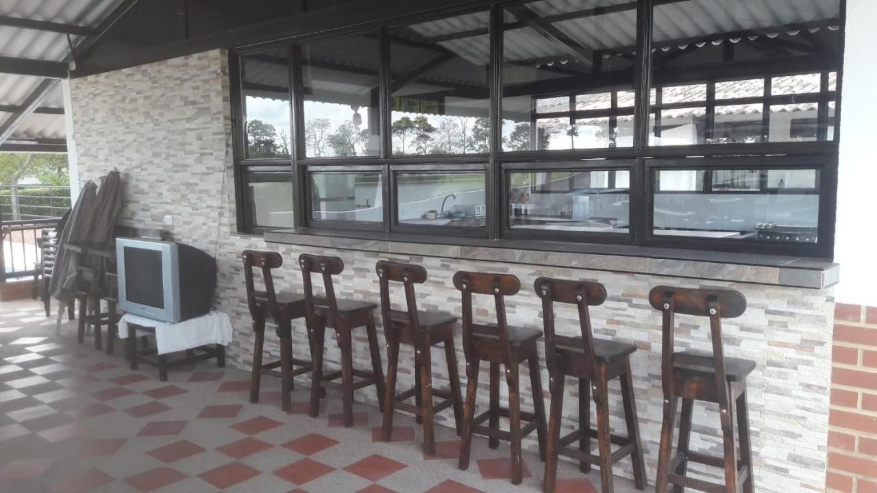 Finca Hotel El Saman De Alto Bonito Montenegro Esterno foto